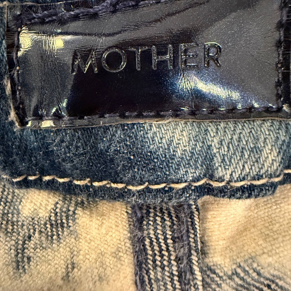 MOTHER The Looker Ankle Jean in Hot Spot Wash - Picture 6 of 8